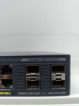 Preview: Cisco WS-C2960X-24PS-L GigE PoE, LAN Base
